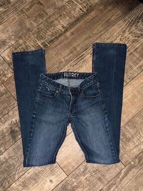 KIMES Audrey Bootcut Jeans
Size 00/36